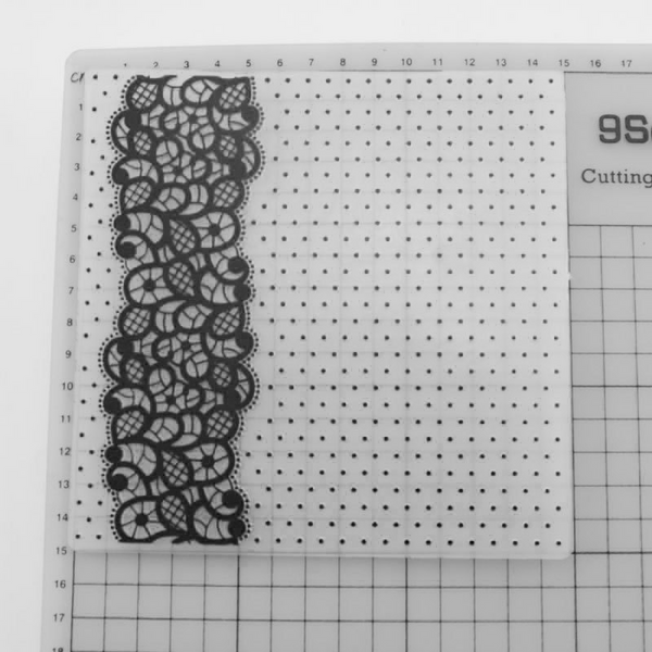 Vine Dot Embossing Folder