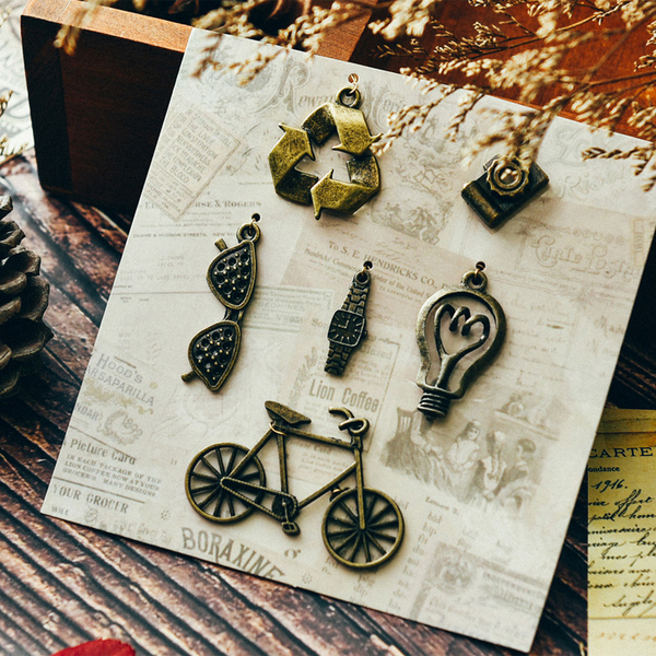 European Style Ins Retro Posing Decorative Pendant