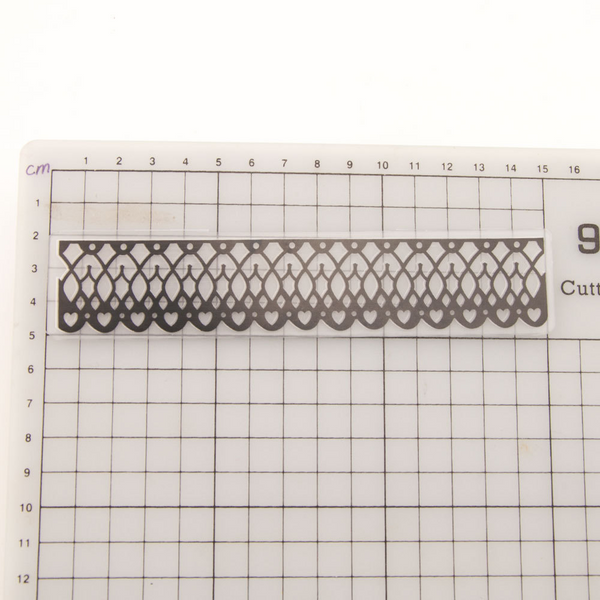 Lace Border EMBOSSING FOLDER