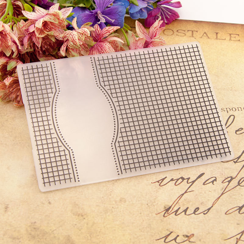 Retro Plaid Cover EMBOSSING FOLDER