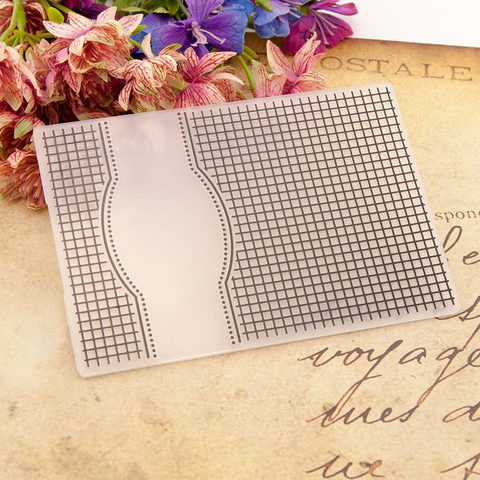 Retro Plaid Cover EMBOSSING FOLDER