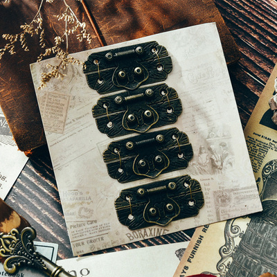 European Style Ins Retro Posing Decorative Pendant
