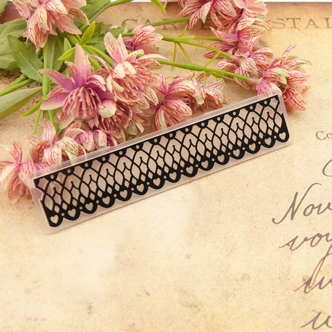 Lace Border EMBOSSING FOLDER