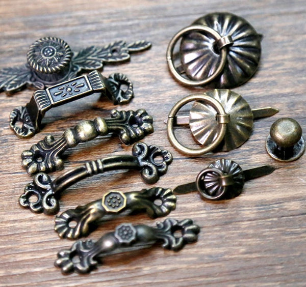 Vintage Scrapbook Decorative Handle Brad