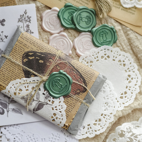 Vintage Gift Wrapping Kit